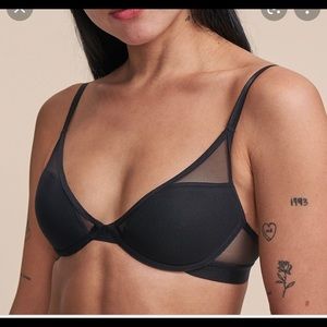 Like new Pepper Mesh All You Bra. Black. 30A.